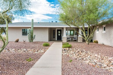 3560-E-Quenton-Daylight-Front-3