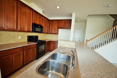 12219 Medina Lake Dr, Tomball, TX 77377 - photo 3