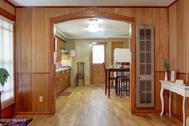 301 Albert St New Iberia-6
