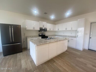 14429 Teichelkamp Dr, El Paso, TX 79928 - photo 6