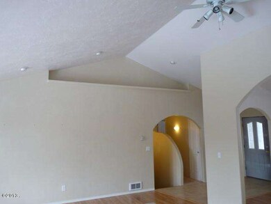 Living Room-Valulted Ceiling