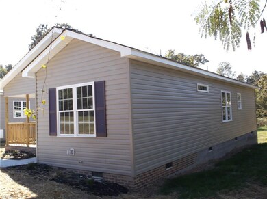 722 Hendrix St, High Point, NC 27260 - photo 2