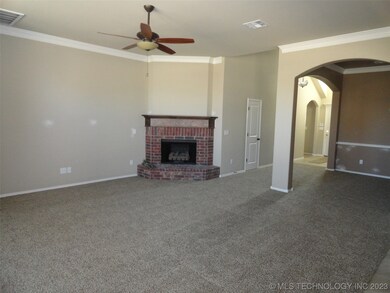 4561 S 202nd East Ave, Broken Arrow, OK 74014 - photo 6