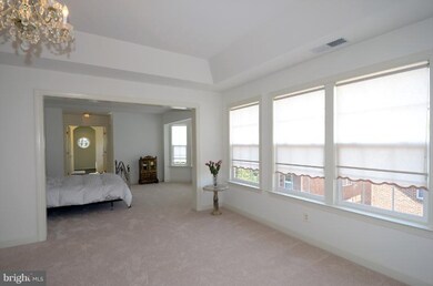 1908 Armand Ct, Falls Church, VA 22043 - photo 4