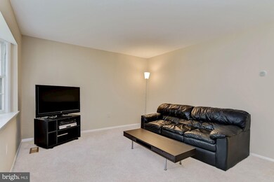 5469 High Tide Ct, Columbia, MD 21044 - photo 2