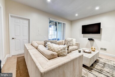 9276 Laurel Ridge Crossing Rd, Lorton, VA 22079 - photo 5