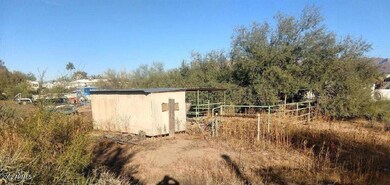 Tack room/Corrals