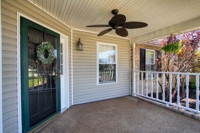 4000 Trinity Dr, Newburgh, IN 47630 - photo 3