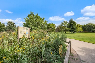 2242 W Lawrence Ave unit 201, Chicago, IL 60625 - photo 2