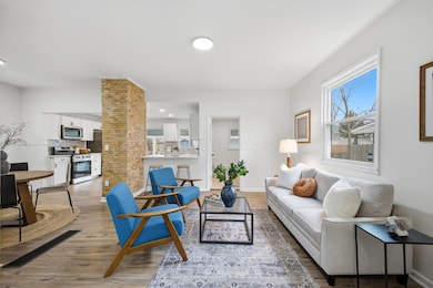 1274 Wager St, Columbus, OH 43206 - photo 4