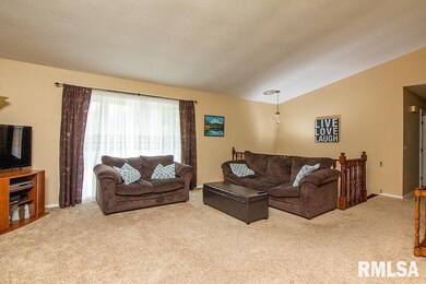 1444 W 47th St, Davenport, IA 52806 - photo 5