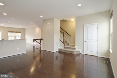 7249 Dorchester Woods Ln, Hanover, MD 21076 - photo 6