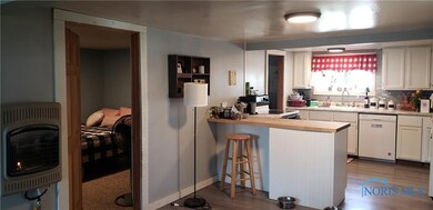 140 Monroe Ave, Findlay, OH 45840 - photo 3