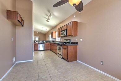 Eat-In Kitchen