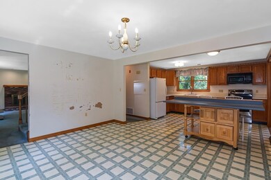 75 Chestnut St, Bellingham, MA 02019 - photo 7