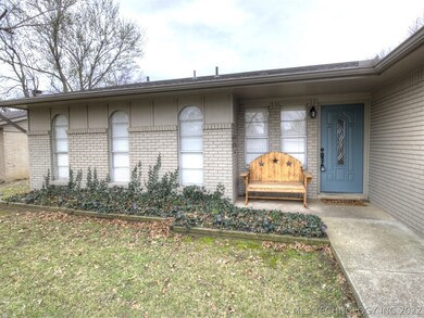 1117 W School Ct, Claremore, OK 74017 - photo 5