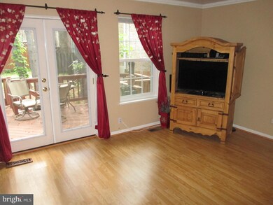 9075 Lambskin Ln, Columbia, MD 21045 - photo 4