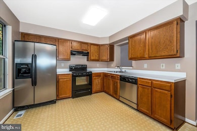 1144 Kelfield Dr, Halethorpe, MD 21227 - photo 6