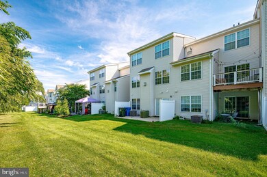 1047 Buckingham Dr, West Deptford, NJ 08086 - photo 5