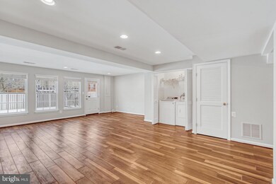 25193 Destination Square, Aldie, VA 20105 - photo 5