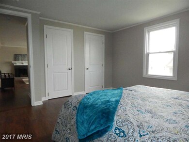 327 Commerce St, Waynesboro, PA 17268 - photo 6