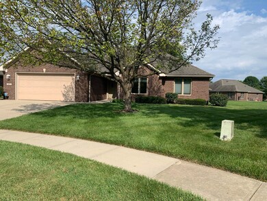 3171 Martha Ct, Columbus, IN 47203 - photo 2