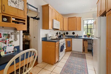 110 Sewall Ave unit 4, Brookline, MA 02446 - photo 7