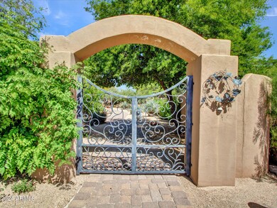 Stunning Gate