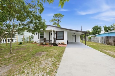 5317 Dixie Dr, Naples, FL 34113 - photo 3