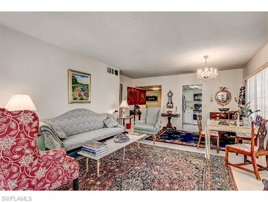 Living/Dining Area