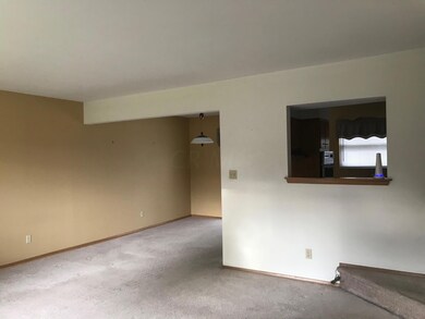 4438 Midvale Rd, Columbus, OH 43224 - photo 4