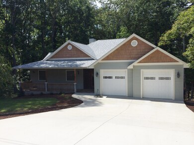 160 Trentwood Dr, Crossville, TN 38558 - photo 2