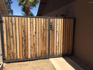 RV Gate