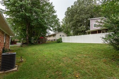 175 Brooklyn Rd, Asheville, NC 28803 - photo 7