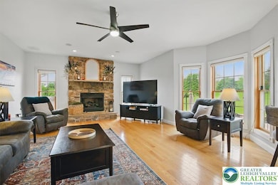 Great Room with Fireplace
