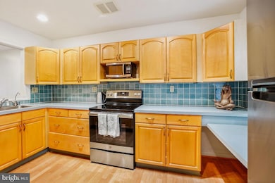 623 I St SW, Washington, DC 20024 - photo 4