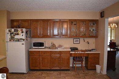 1672 E Brookside Dr, West Branch, MI 48661 - photo 7