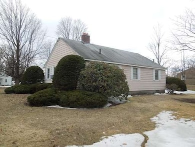 45 Davis St, Turners Falls, MA 01376 - photo 5