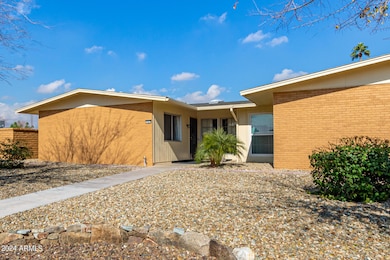 10830 W Santa fe Dr, Sun City, AZ 85351 - photo 6