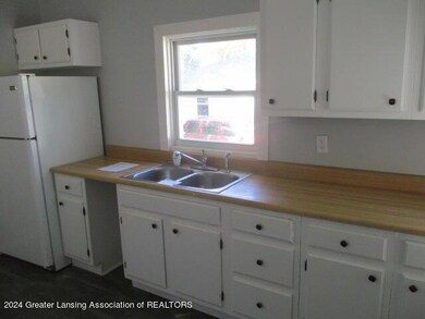 523 Florence St, Lansing, MI 48910 - photo 7