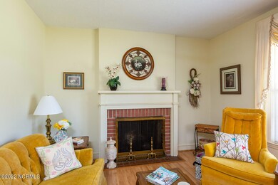127 Doris Ave -6