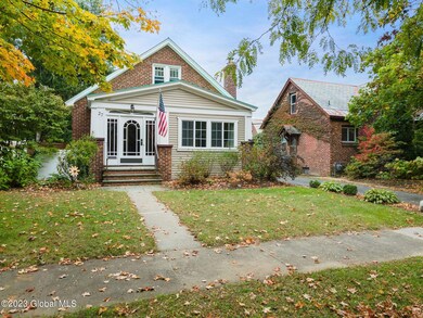 27 Van Buren St, Albany, NY 12206 - photo 2