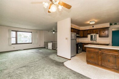 1154 Valley Park St, Marion, IA 52302 - photo 7