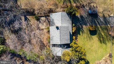 8515 Walter Martz Rd, Frederick, MD 21702 - photo 3