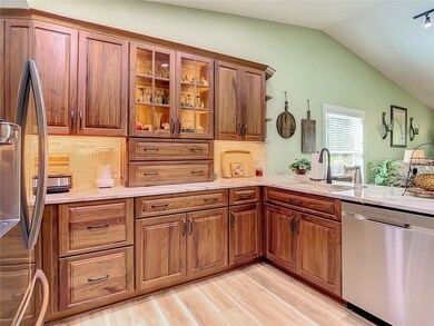 JUST AN AMAZING KITCHEN!