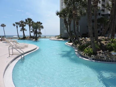 Long Beach 2 Pool
