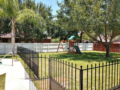 3110 Las Cruces Dr, Edinburg, TX 78539 - photo 6