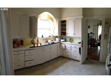 1176 Mill St, Eugene, OR 97401 - photo 5