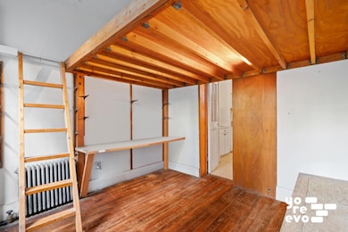 633 E 11th St unit 3, New York, NY 10009 - photo 2