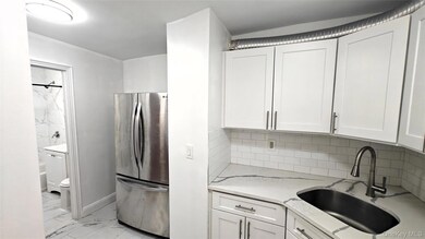 66-04 Grand Central Pkwy, Forest Hills, NY 11375 - photo 6